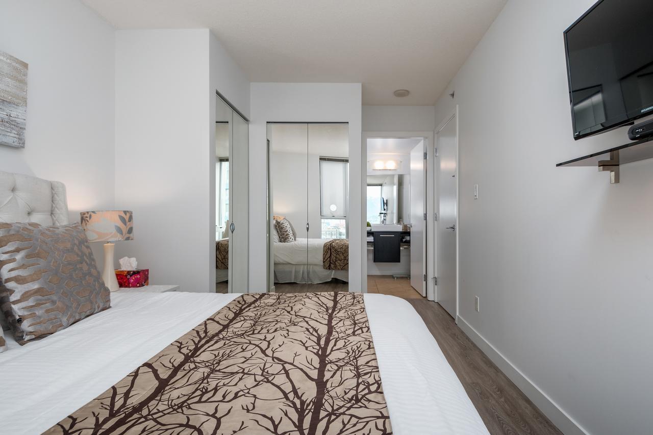The Altitude Apartment Vancouver Exterior photo